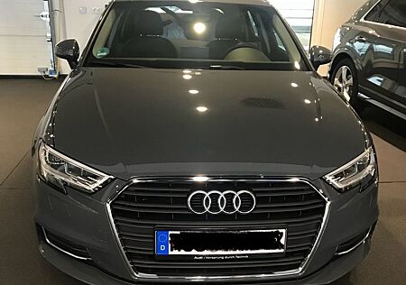 Audi A3 30 TFSI design Sportback design