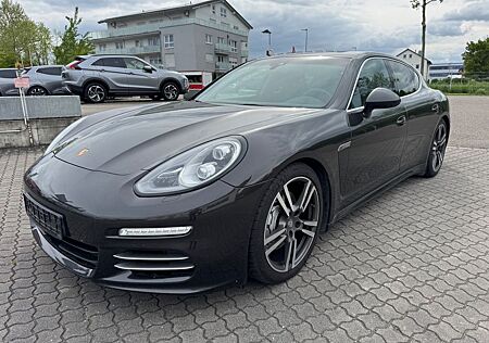 Porsche Panamera 4 S Distronic PASM BOSE Schiebedach