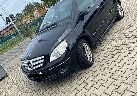 Mercedes-Benz B 200 CDI -