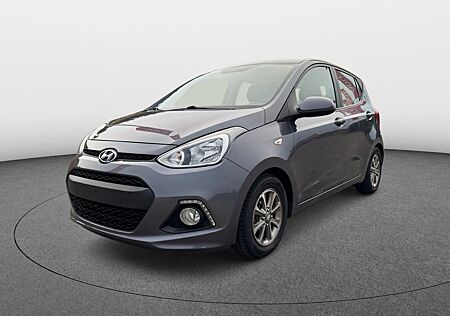 Hyundai i10 aus 1.Hand FIFA World Cup Edition