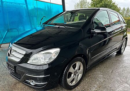 Mercedes-Benz B 200 CDI Automatik (HAGELSCHADEN)