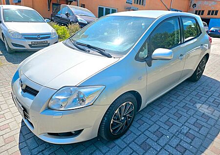 Toyota Auris Basis