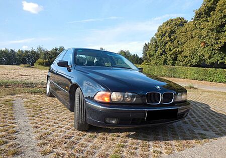 BMW 523i A utomatik LPG