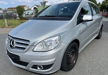 Mercedes-Benz B 180 CDI*1.Hand*TÜV*AHK*Klima*Bi-Xenon*PDC*