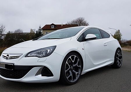 Opel Astra 2.0 Turbo 206kW OPC kein GTC!