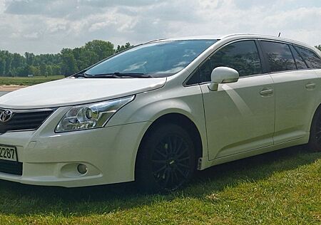 Toyota Avensis Combi Executive 1.8 Valvematic Executive