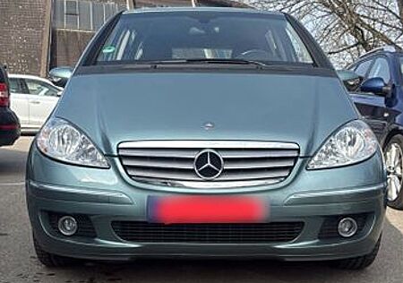 Mercedes-Benz A 150 ELEGANCE Elegance