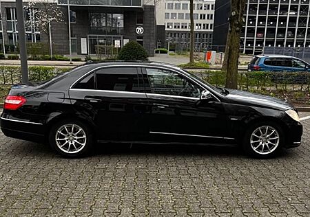 Mercedes-Benz E 200 CDI BlueEFFICIENCY -