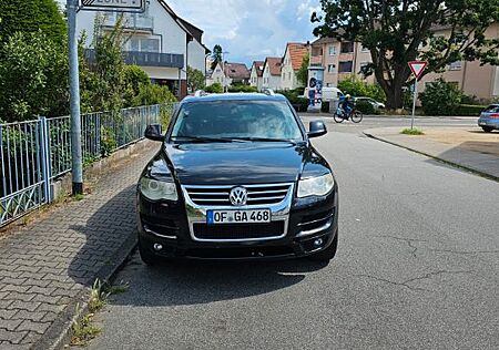 VW Touareg Volkswagen 3.0 V6 TDI Tiptronic Individual Indi...