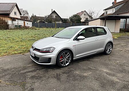 VW Golf Volkswagen GTI Performance DSG Rentner Scheckh Garage