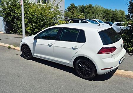 VW Golf Volkswagen 1.0 TSI Trendline BlueMotion Trendline