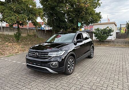 VW T-Cross Volkswagen Active/LED/Autom/Carplay/Navi/SHZ