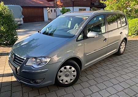 VW Touran Volkswagen 1.4 TSI Highline Highline 7-Sitzer