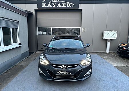 Hyundai i40 cw Style LEDER-PANORAMADACH