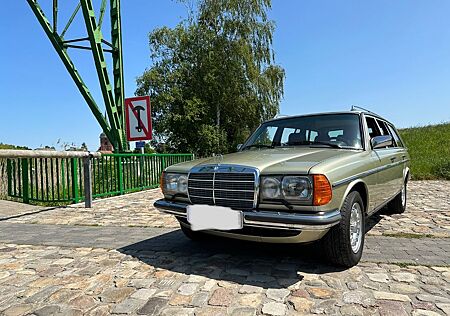 Mercedes-Benz 300 TDT Turbodiesel Kombi