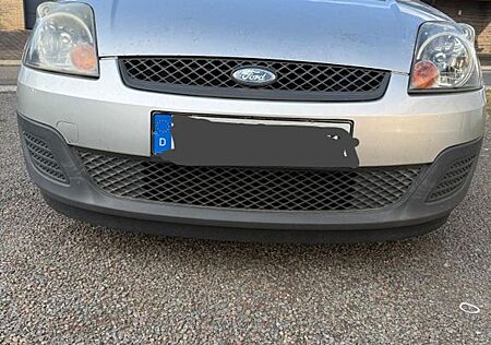 Ford Fiesta 1,4 16V Tüv Neu Checkheft top zustand!!