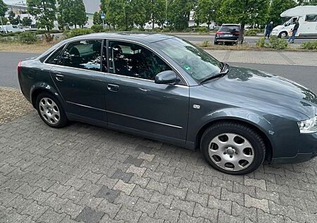 Audi A4 2.0 multitronic -