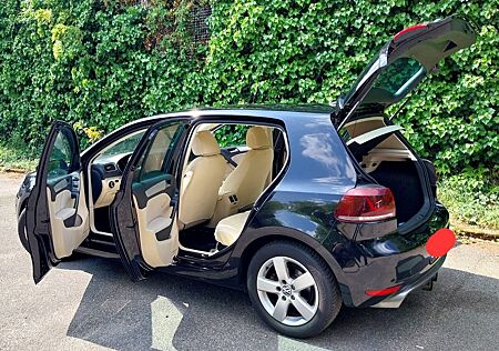 VW Golf Volkswagen 1.4 TSI DSG 160PS - Sonderausstattung