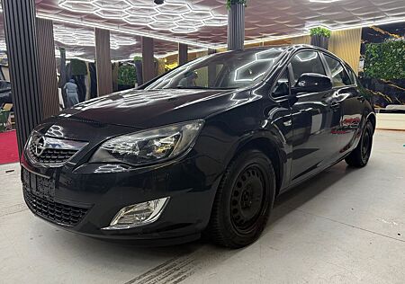 Opel Astra J Lim. 5-trg. Design Edition