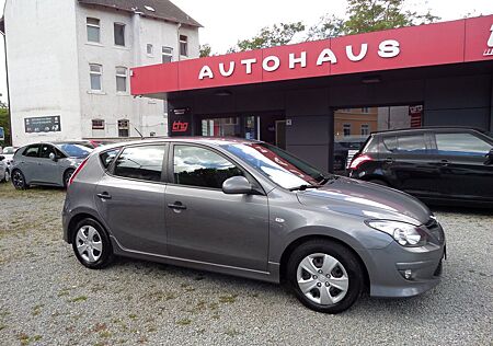 Hyundai i30 1.6 Classic AUTOMATIK