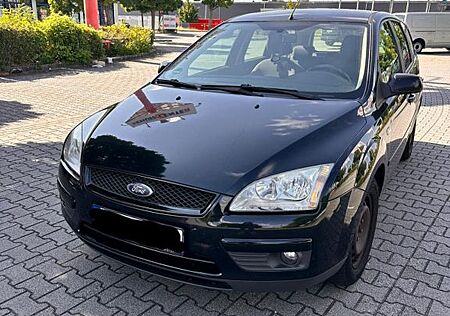Ford Focus 1,6 Style Turnier Style