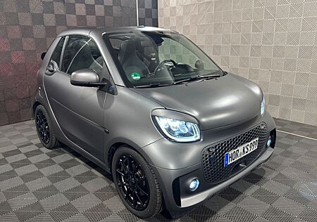 Smart ForTwo cab.*BRABUS*MATT*JBL-R.KAM-LED-NAVI-LEDER