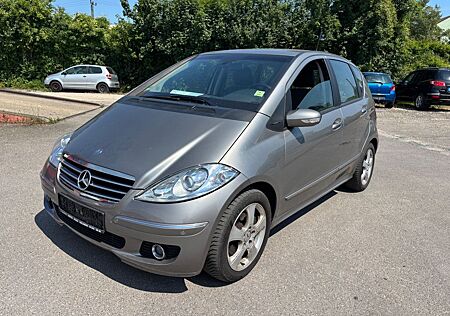 Mercedes-Benz A 220