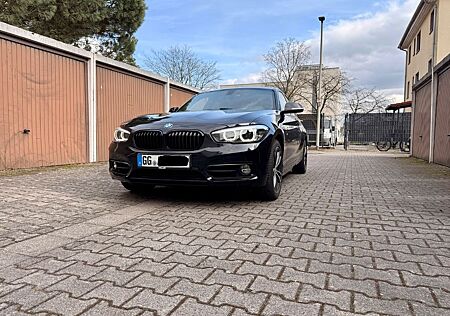 BMW 118d Sport Line / LED / Navi / SHZ / PDC / Tempo