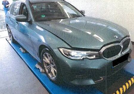 BMW 320 d Sport Line+ACC+AHK+LEDER+HEAD UP+KEYLESS+