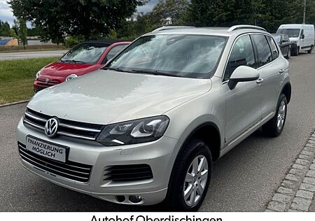 VW Touareg Volkswagen 3.0 V6 TDI Tiptr Exclusive BMot Tech
