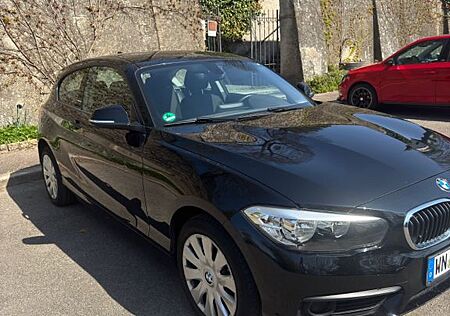 BMW 118i Sport Line Sport Line