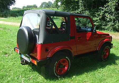 Suzuki SJ Samurai Deluxe Cabrio Deluxe