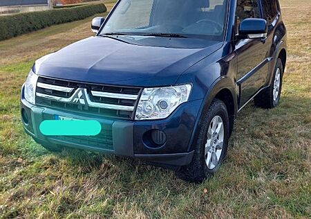 Mitsubishi Pajero 3,2 DI-D 4WD -