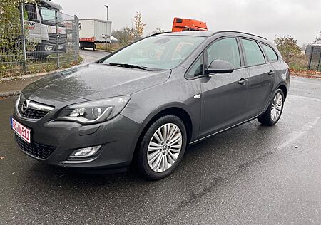 Opel Astra J Sports Tourer Innovation