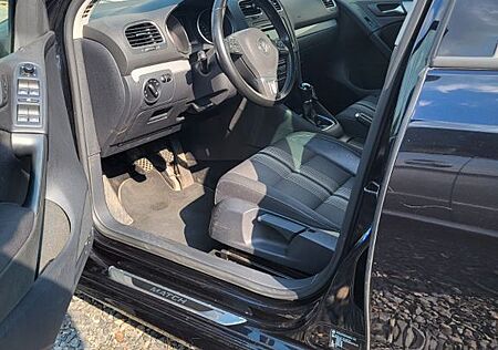 VW Golf Volkswagen 1.4 TSI 90 kW MATCH MATCH