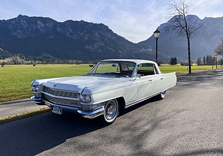 Cadillac Fleetwood 4 Door Sedan V8 US Car Tausch