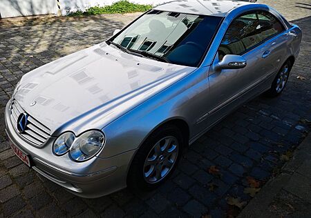 Mercedes-Benz CLK 240 Coupe Automatik*1.HAND*S-HEFT*94.000KM