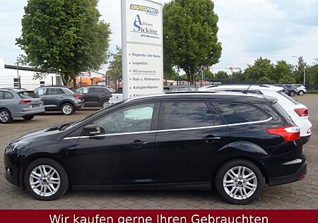 Ford Focus Turnier Titanium ZAHNRIE NEU SHZ NAVI AHK