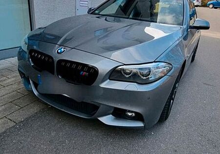 BMW 520d Touring A - M- packet komplett Service neu