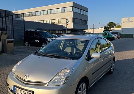 Toyota Prius 1.5-l-VVT-i Sol Sol