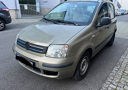 Fiat Panda 1.2 8V Dynamic /Klima /Euro 5 /TÜV 03-2027