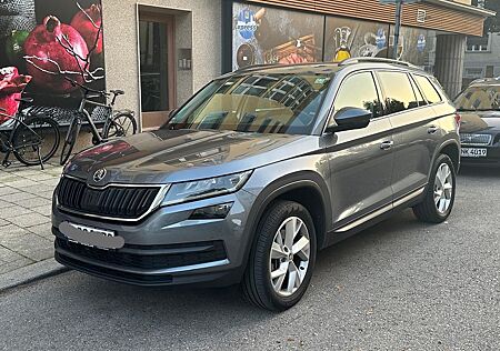 Skoda Kodiaq 2.0 TDI SCR 140kW DSG 4x4 SOLEIL AHK StHz