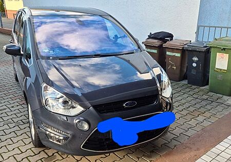 Ford S-Max 2,0 EcoBoost 149kW Titanium PowerShift...