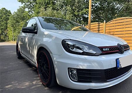 VW Golf Volkswagen 2.0 TSI DSG GTI *Xenon*PDC*MFL