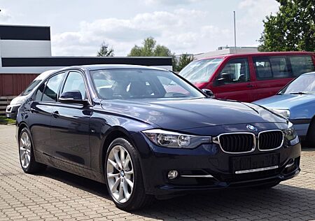 BMW 320 i Sport Paket