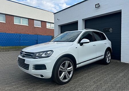VW Touareg Volkswagen 3.0 TDI R -Line*Pano*AHK*LED*Standhzg*