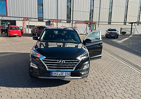 Hyundai Tucson 2.0 CRDi Auto Style 4WD Style