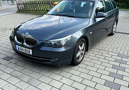 BMW 525d touring Navi Xenon BT PDC Shz Tempomat