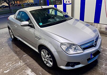 Opel Tigra 1.8 Sport - TÜV neu! Rostfrei! Neuteile!