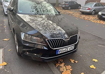 Skoda Superb 2.0 TDI SCR 140kW Style Combi Style